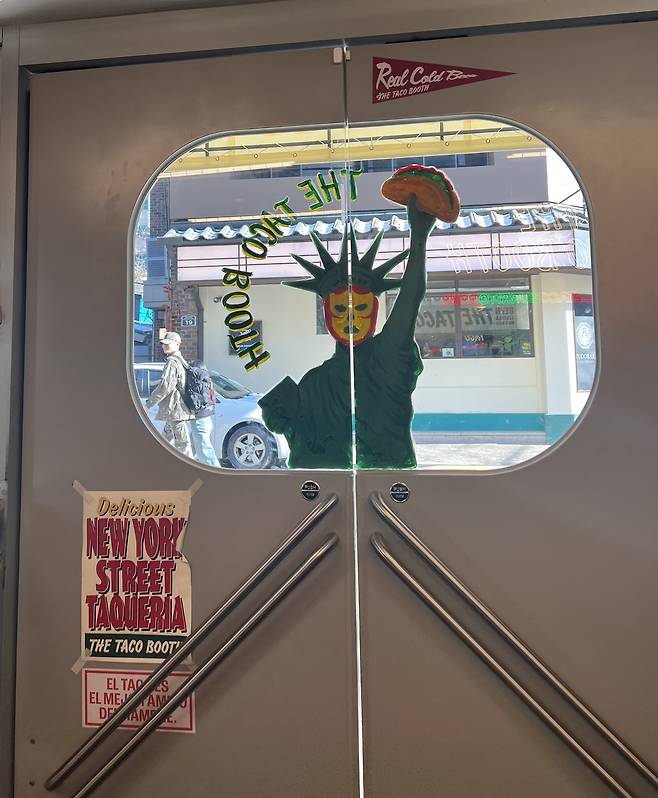 The Taco Booth in Yongsan-gu, Seoul (Kim Jae-heun/The Korea Herald)