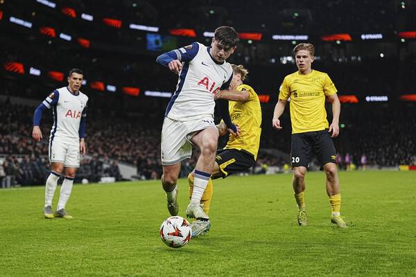 ▲ 손흥민을 존경하는 마이키 무어(사진 위)와 아치 그레이(사진 아래) ⓒ연합뉴스/AP/REUTERS