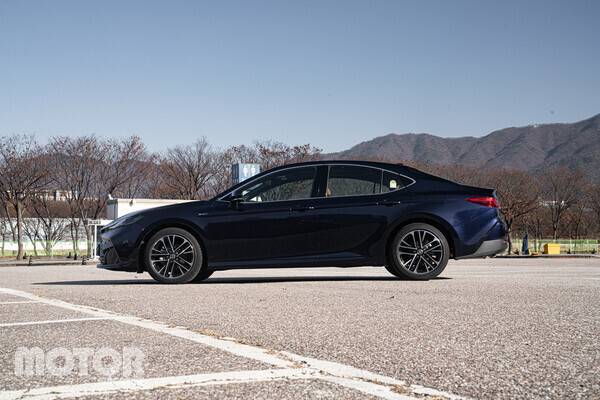 토요타 캠리 사진 모터매거진 최재혁 기자