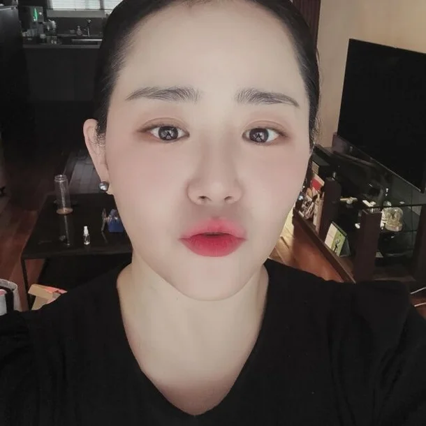배우 문근영이 게재한 사진. 인스타그램 캡처.