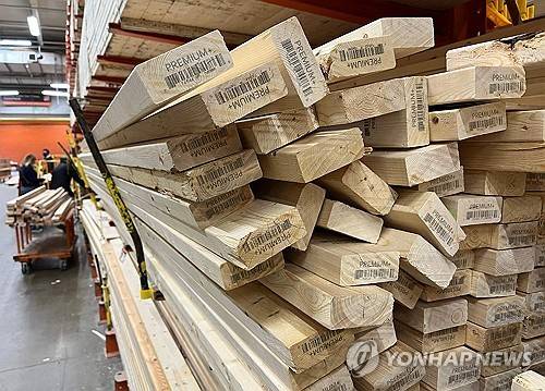 미국 매장의 목재 [AFP 연합뉴스 자료사진. 재판매 및 DB 금지]