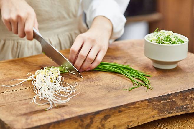 겨울철 추운 날씨를 견디고 자란 봄나물에는 각종 생리활성 성분이 풍부하다. [사진=게티이미지뱅크]