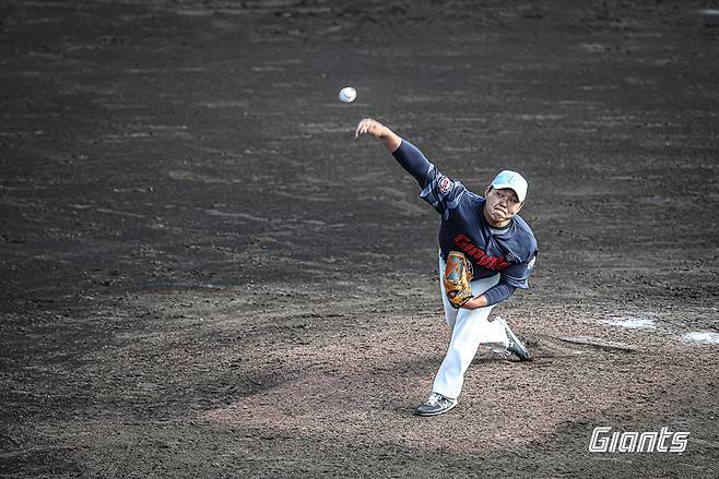 롯데 자이언츠 투수 박진. (롯데 자이언츠 제공)