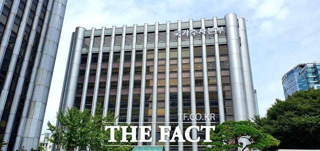 경찰청 국가수사본부는 4일 열린 정례 기자간담회에서 "2025년도 새 학기 의대 수업 불참을 강요하거나 복귀 의대생을 비난하는 게시글을 작성한 혐의 등으로 5곳 대학을 입건 전 조사 중"이라고 밝혔다. /주현웅 기자