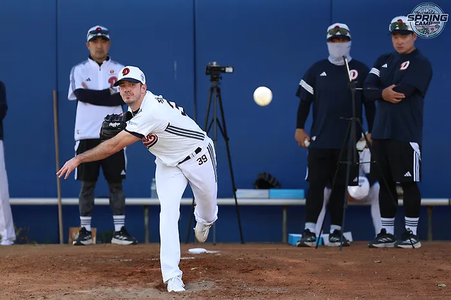 잭 로그. 두산 베어스 제공