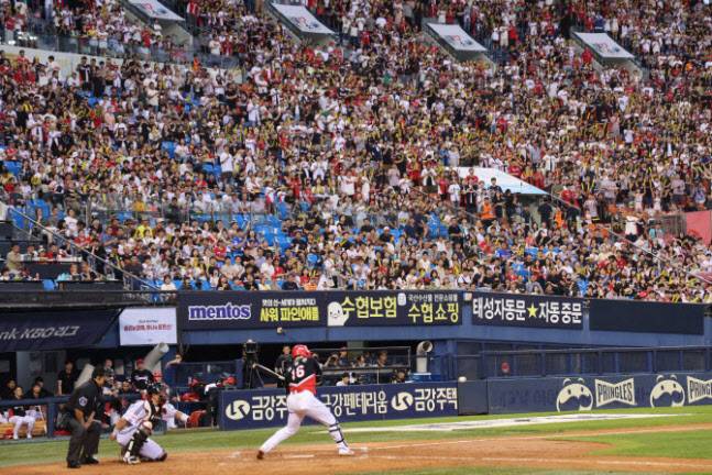 프로야구 KBO리그가 사상 첫 1000만 관중을 돌파했다. 사진=연합뉴스