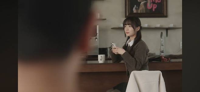 IMG_2485.jpeg 카페에서 자꾸 예쁜 여자랑 눈이 마주친다