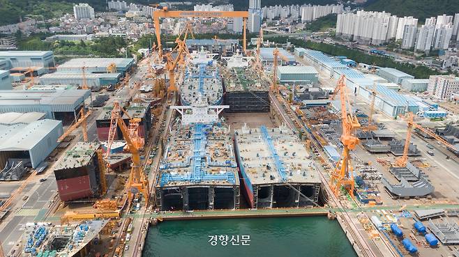 한화오션 전경. 경향신문 자료사진