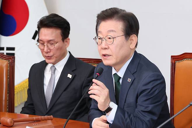 이재명 더불어민주당 대표가 5일 서울 여의도 국회에서 열린 최고위원회의에서 발언하고 있다. [사진출처=연합뉴스]