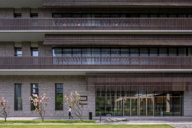 중국 상하이에 위치한 오피스 빌딩인 '노바티스 상하이 캠퍼스'. ⓒArch-Exist