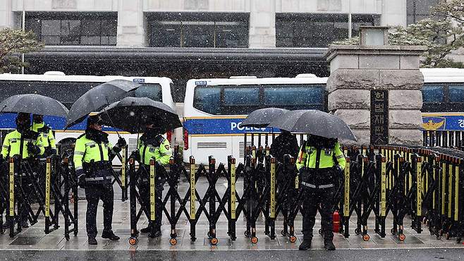 윤 대통령 탄핵 선고 앞두고 헌재 출입통제 2025.3.4