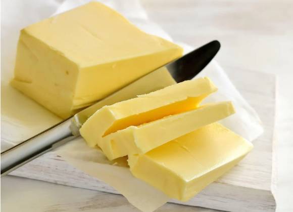 최근 미국에서 유행하고 있는 '버터 수면'에 대해 전문가는 좋은 방법이 아니라고 선을 그었다. 사진은 버터. [사진=Holistic Blends]