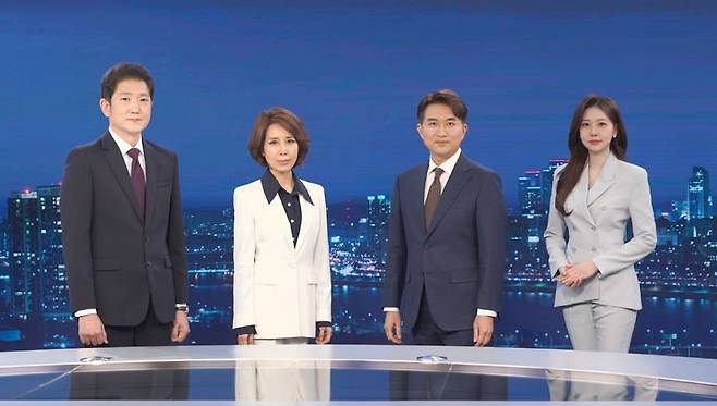 NISI20250307_0001785714_web_20250307101206_20250307104016172.jpg KBS 주말 \'뉴스9\' 女앵커 단독 진행…33년만