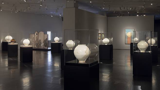 An exhibition view of “Lunar Phases: Korean Moon Jars” at the Denver Art Museum, Colorado (National Museum of Korea)