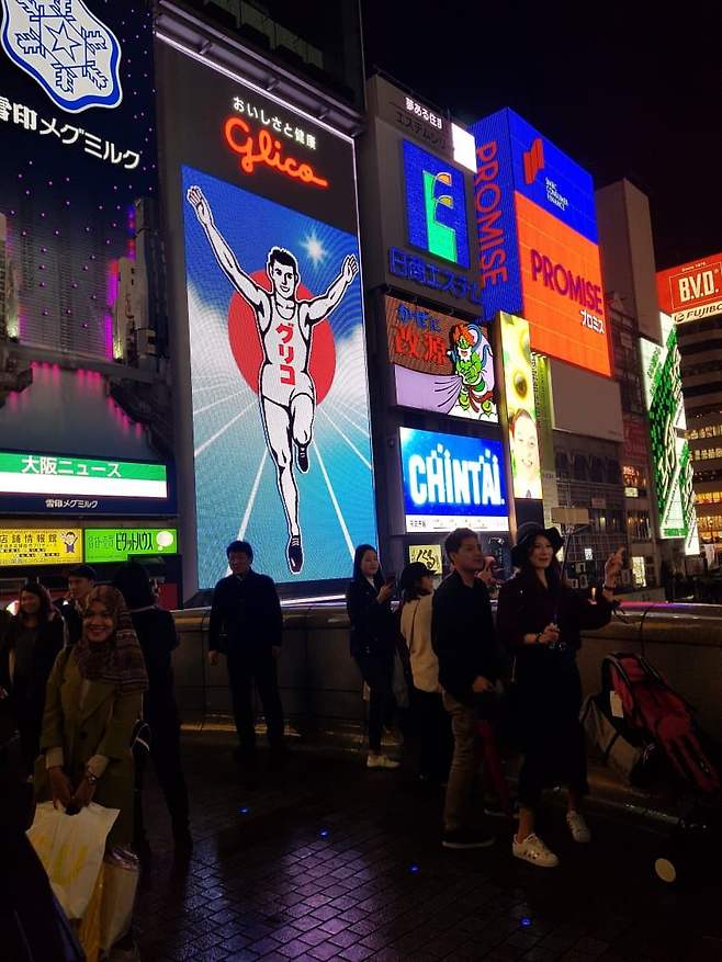 7f9ff472b2f06b8423eb84e1409c7064605405c003f2d939e497ed6bb9374a83dcb3303b2fb98fad0c422a2f964af6899ed4449ff0