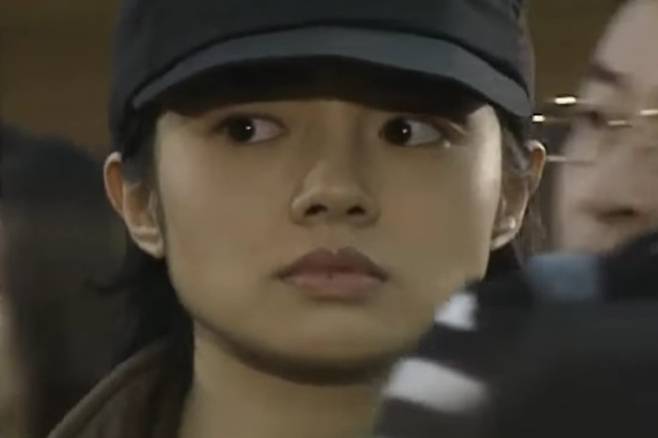 60%가 넘는 시청률을 기록한 KBS 드라마 '젊은이의 양지'에 출연한 배우 이지은의 모습. /사진=뉴시스, 유튜브 캡처