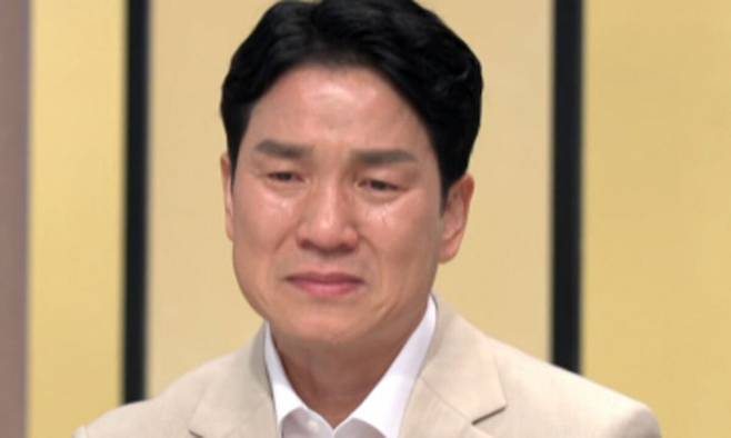 배우 이상인의 아내가 매일 전쟁인 금쪽이 삼형제 육아에 눈물을 쏟았다. 채널A ‘금쪽같은 내새끼’ 방송화면 캡처