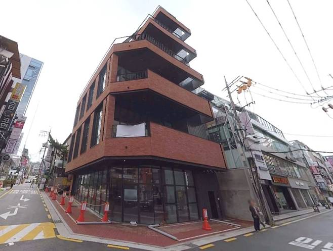 손예진 강남 신축 건물(카카오맵).