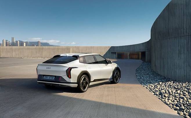 기아 EV4 ⓒ기아