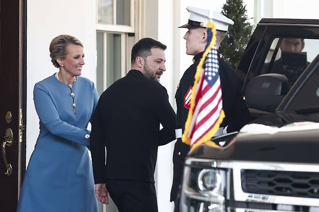 Ukrainian President Volodymyr Zelensky departs the White House after a contentious meeting with President Donald Trump in the Oval Office on Feb. 28. Zelensky left after being criticized by Trump and Vice President JD Vance for not being grateful enough for U.S. support in its war against Russia. [UPI/YONHAP]