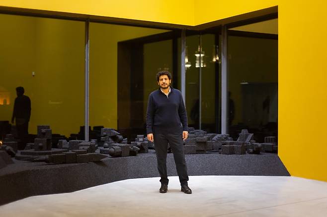 이집트 현대미술 작가 와엘 샤키. [바라캇 컨템포러리]