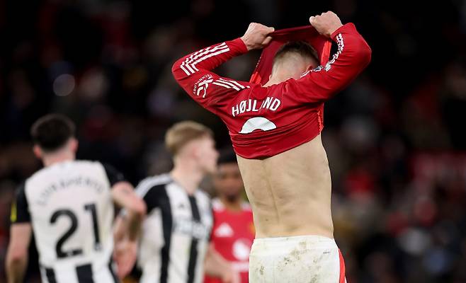 라스무스 호일룬이 좌절하는 모습. 사진=EPA 연합뉴스