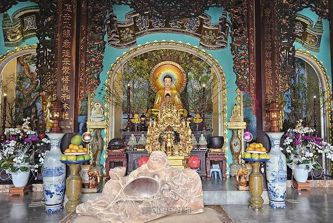 오행산 영응사 본당