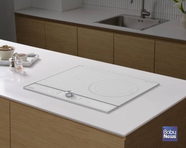 쿠첸 '화이트 올파워 인덕션'(화이트). ⓒ쿠첸