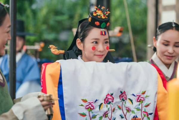 ‘춘화연애담’ 한승연. 사진 | 티빙