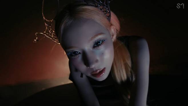 에스파 '아마겟돈' MV 윈터 스틸컷