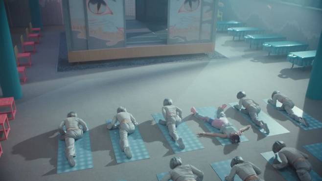 XG 'IYKYK' MV 스틸컷