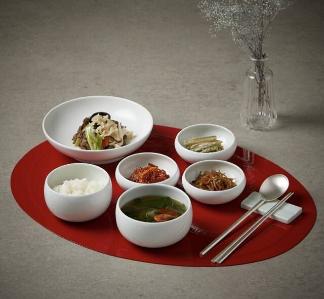 신세계백화점의 ‘반찬 구독 서비스’ 이용객 수가 매월 30% 느는 추세다. 신세계백화점