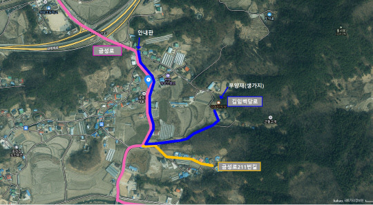 부여군은 지난 2024년 10월 김임벽당이 태어난 부여읍 중정리 금성로 일부구간에 명예 도로명 '김임벽당로'를 부여했다.