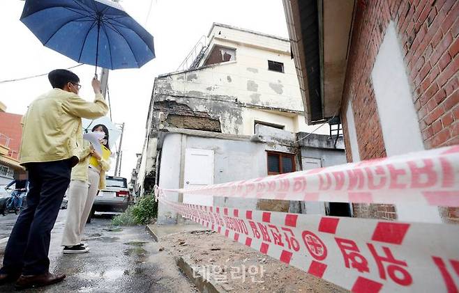 빈집 안전점검 모습. ⓒ뉴시스
