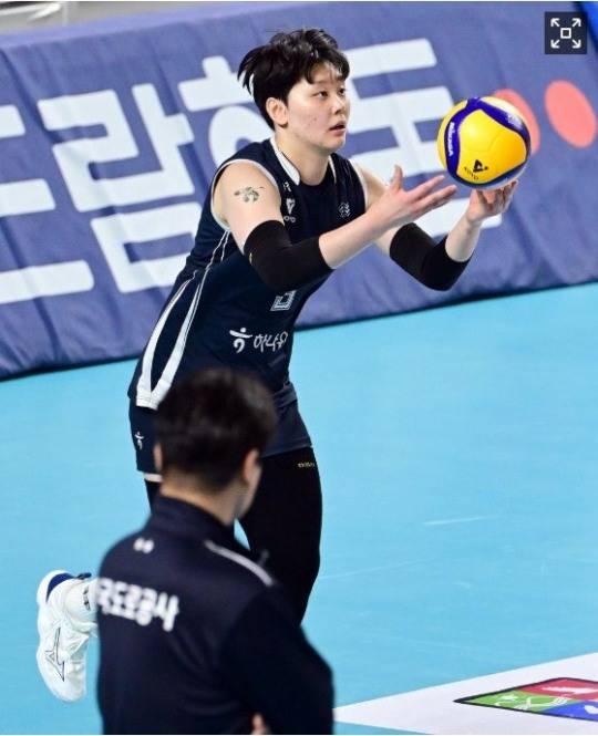 승리의 주역이 된 도로공사 세터 김다은