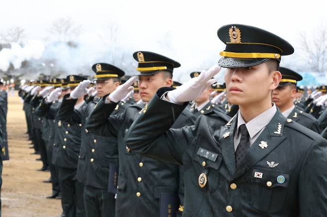 지난해 경북 영천시 육군3사관학교에서 열린 제59기 졸업 및 임관식. 연합뉴스