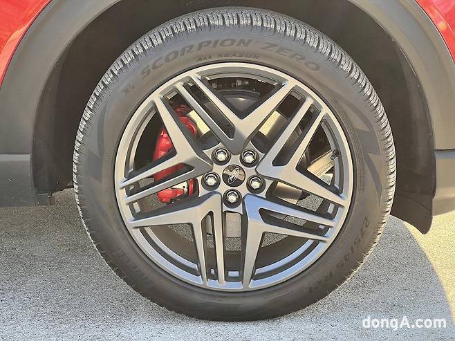 포드 익스플로러 ST-라인