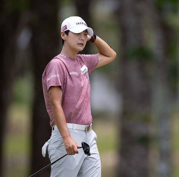 한국여자프로골프(KLPGA) 투어 2025시즌 첫 대회인 블루캐니언 레이디스 챔피언십에 출전한 박성현 프로가 1라운드에서 경기하는 모습이다. 사진제공=KLPGA