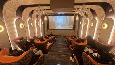 매회 매진 행렬을 이어가고 있는 로열 씨네마 라운지 / DK아시아 제공