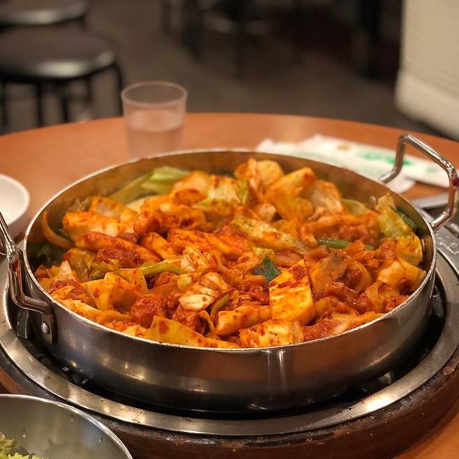 사진 설명이 없습니다.