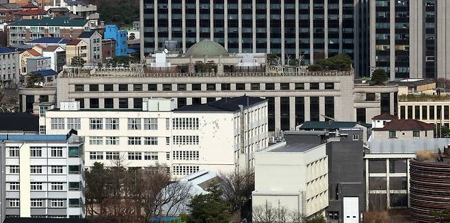 15일 오후 윤석열 대통령 탄핵심판 선고를 앞둔 서울 종로구 헌법재판소. 김태형 기자