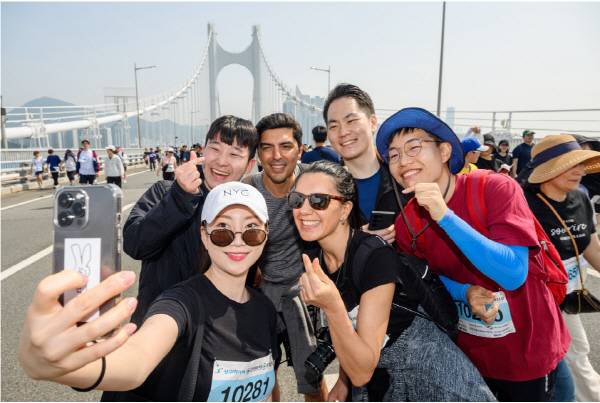 다이아몬드브리지 국제걷기축제 참가자들의 모습