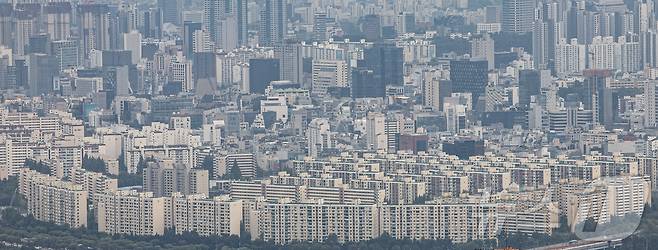 서울 강남구 압구정 현대아파트 단지의 모습. 2024.9.19/뉴스1 ⓒ News1 이재명 기자