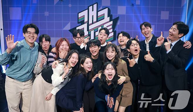 KBS 2TV 개그콘서트에 출연하는 KBS 공채 34기 코미디언들이 서울 영등포구 여의도 KBS 별관에서 포즈를 취하고 있다. 2025.3.5/뉴스1 ⓒ News1 김진환 기자