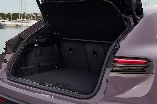 포르쉐 마칸 일렉트릭