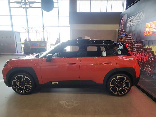 더 뉴 올-일렉트릭 미니 에이스맨 측면./사진=도다솔 기자