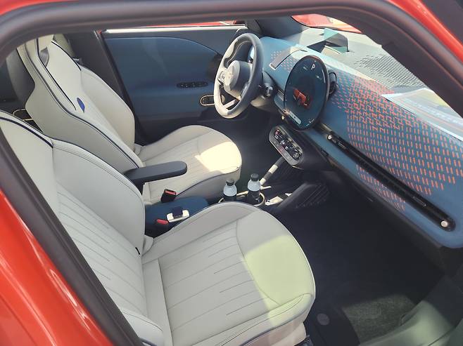 더 뉴 올-일렉트릭 미니 에이스맨 1열./사진=도다솔 기자