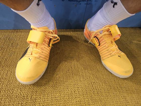 3월 7일, 대구육상진흥센터에서 훈련 중인 우상혁. 어릴 적 교통사고로 발을 다쳐 오른발이 왼발보다 1cm가량 작다. 김영주 기자