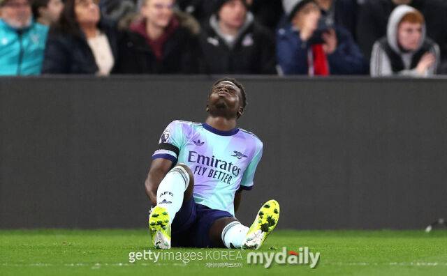 아스널은 또 다시 프리미어 리그 우승꿈을 접어야 한다. 선수들의 부상으로 인해 시즌 내내 고전했다. 부카요 사카도 부상으로 빠져있다./게티이미지코리아