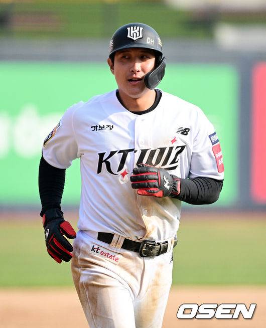 [OSEN=지형준 기자] KT 황재균. 2025.03.09 / jpnews@osen.co.kr